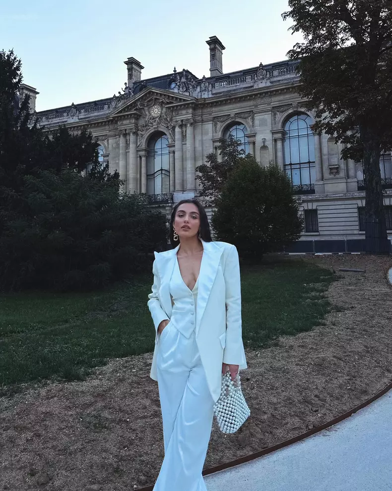 alexia eram 24 de ani 5