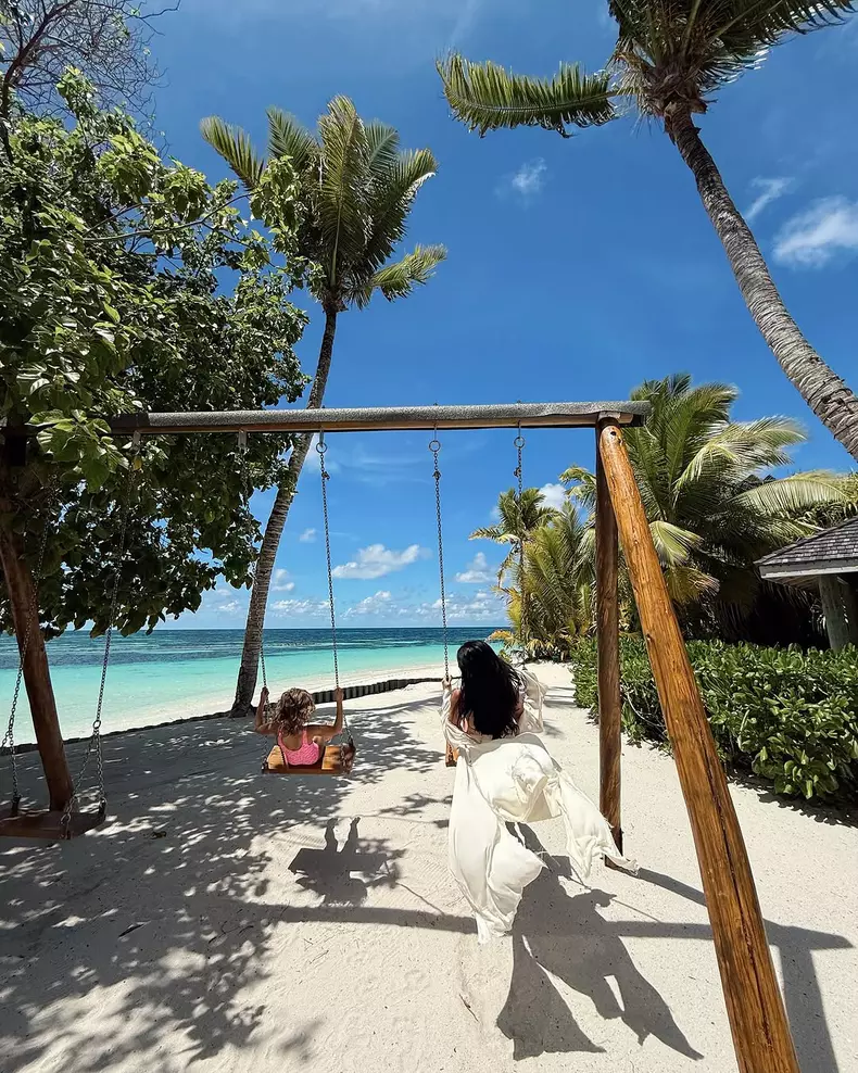 ioana grama si fetita vacanta in Seychelles (16)