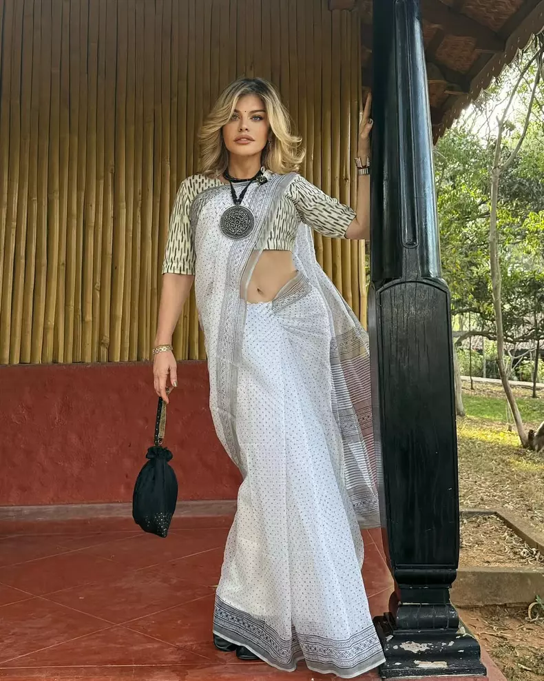 loredana groza in india (4)