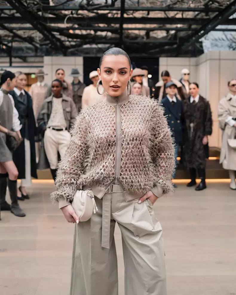 Alexia Eram la Milano Fashion Week (11)