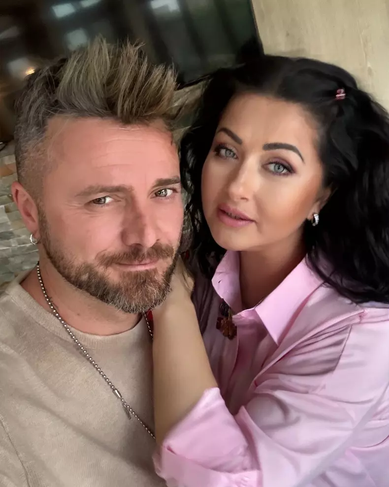 Gabriela Cristea si tavi