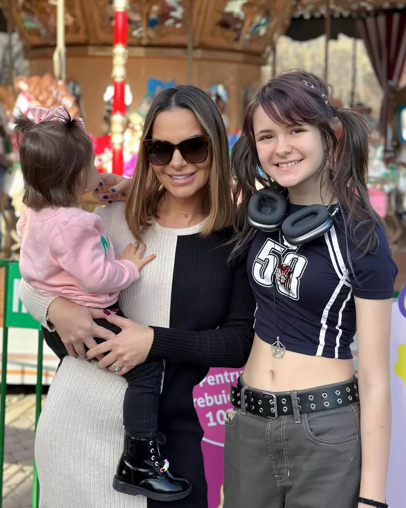 fata andreea antonescu sienna spak 10