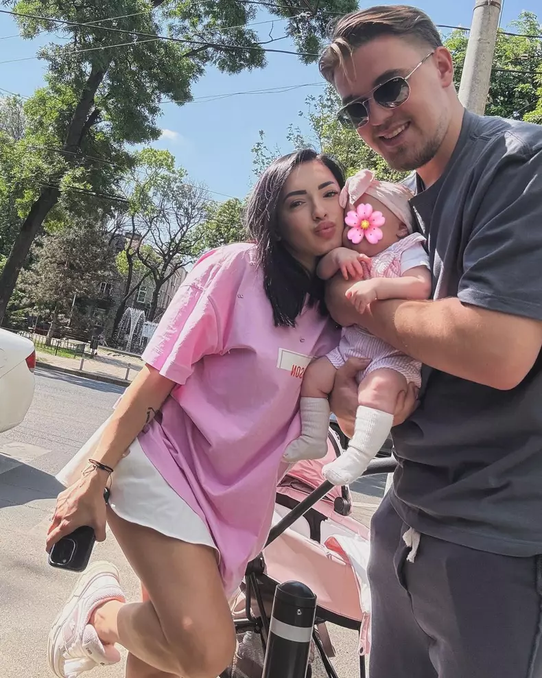 Larisa Iordache sotul si fetita lor