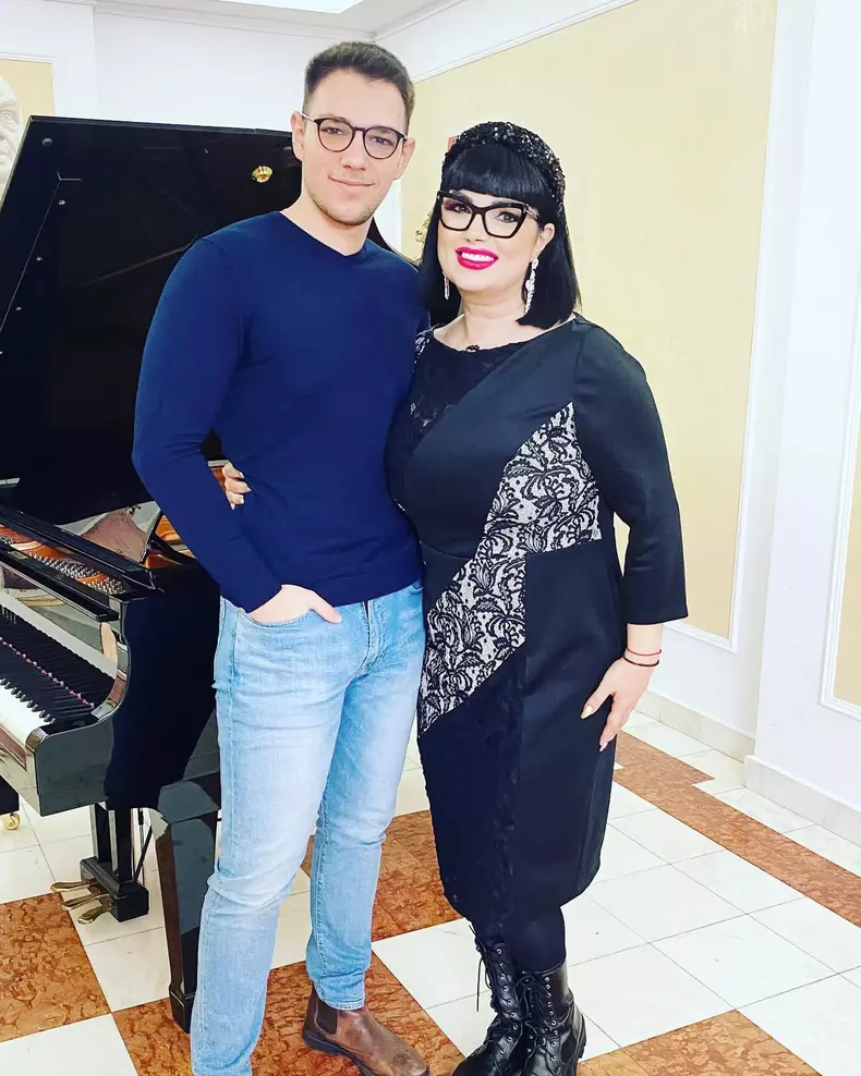 ozana barabancea si andrew barabancea fiul ei (1)