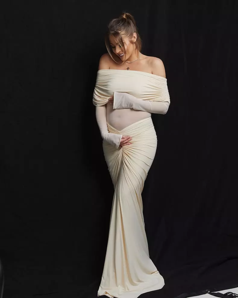 roxana nemes e insarcinata cu sotul ei calin hagima (1)