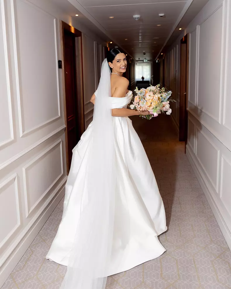 Oana Mosneagu mireasa 1