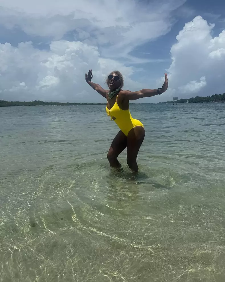 serena williams in costum de baie 2