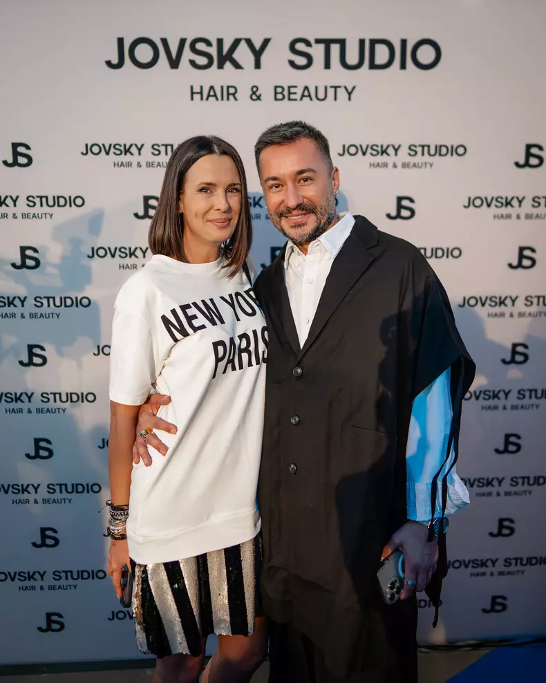 Adrian Perjovschi si Livia Graur 2
