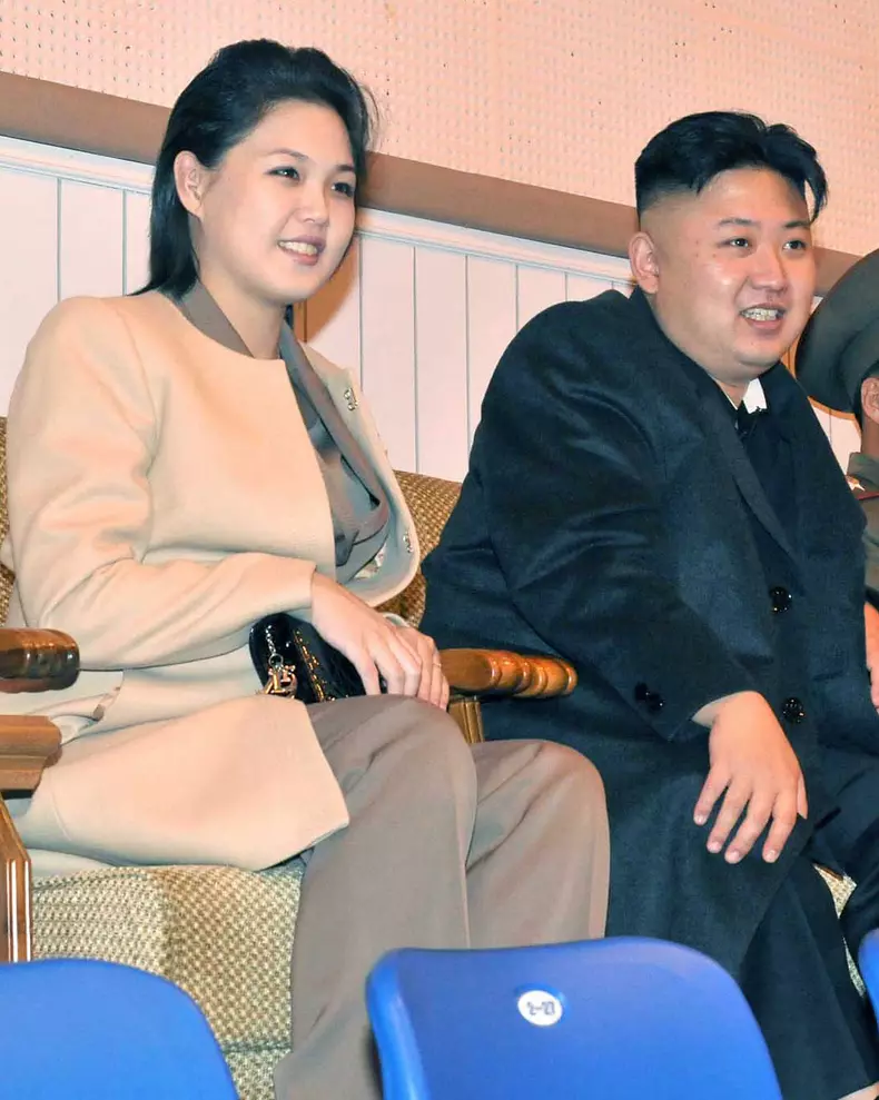 Kim Jong-un alături de soția sa, Ri Sol-ju