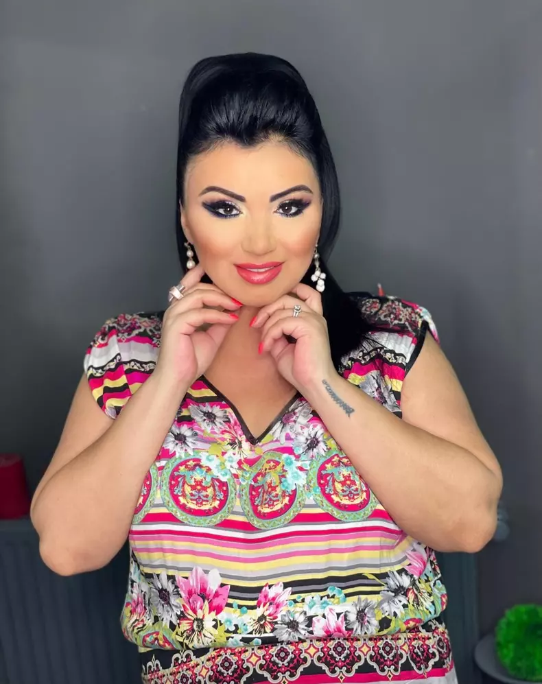 adriana-bahmuteanu-2