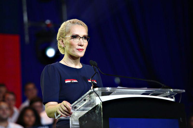 Prima Femeie Care A Intrat In Cursa Pentru Cotroceni Cine Este Ramona Ioana Bruynseels Candidata Partidului Controlat De Voiculescu