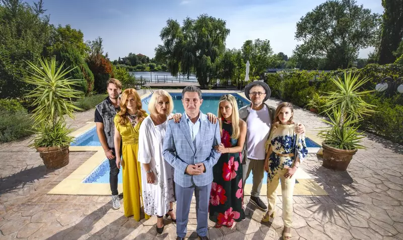 Ce Actori Fac Parte Din Distribuția Noului Serial De La Antena 1 Adela Va Avea Premiera Pe 14 Ianuarie Libertatea