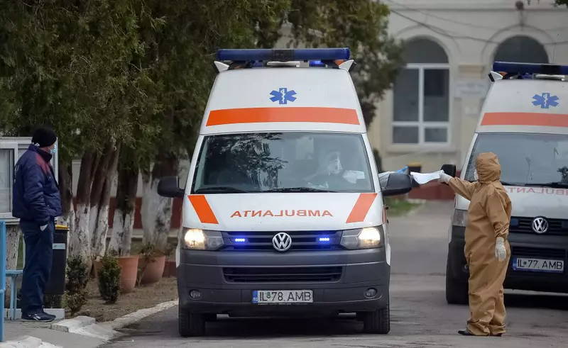 VIDEO Și-a recunoscut soția printre cei 14 pacienți COVID infectați cu nosocomiale la „Militar: „Spitalul căruia i-a dedicat 30 de ani din viață a ajuns să o omoare!
