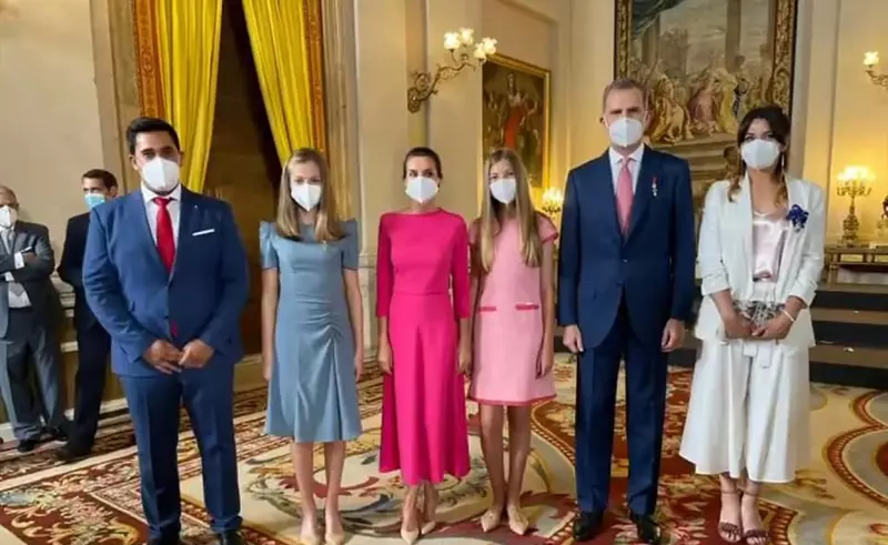 VIDEO O româncă a fost decorată de regele Spaniei. Mihaela: „Nici în cele mai frumoase visuri nu credeam că voi trăi asta!