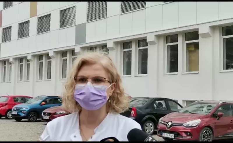 VIDEO Un bărbat din Roman și-a înjunghiat soția și cele două fetițe gemene de două luni