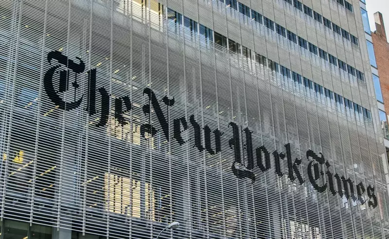 VIDEO „Ei nu înțeleg esența acestui război”. Cum a devenit New York Times un ziar criticat și blamat în Ucraina
