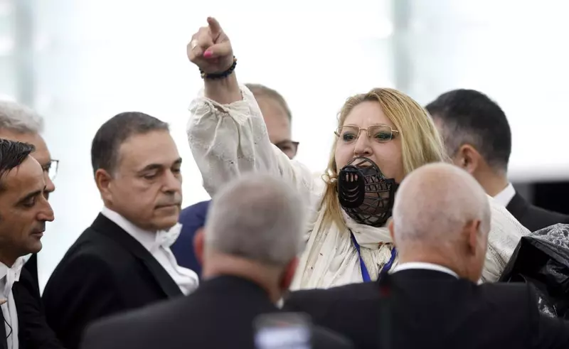 VIDEO Diana Șoșoacă, dată afară din plenul Parlamentului European
