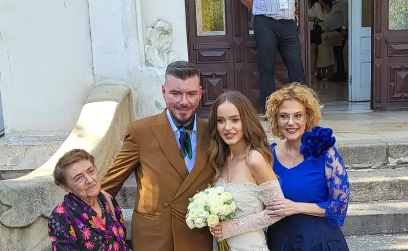 VIDEO Fiica Ralucăi Moianu s-a căsătorit la doar 19 ani și e însărcinată. Cine e avocatul care i-a devenit soț Marei