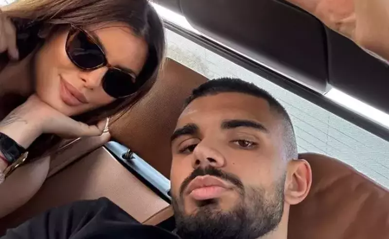 VIDEO Cum s-a pozat Ileana Lazariuc cu Alexandru, băiatul ei cel mare. Fanii au reacționat: „Zici că sunteți frați! Superbi!”