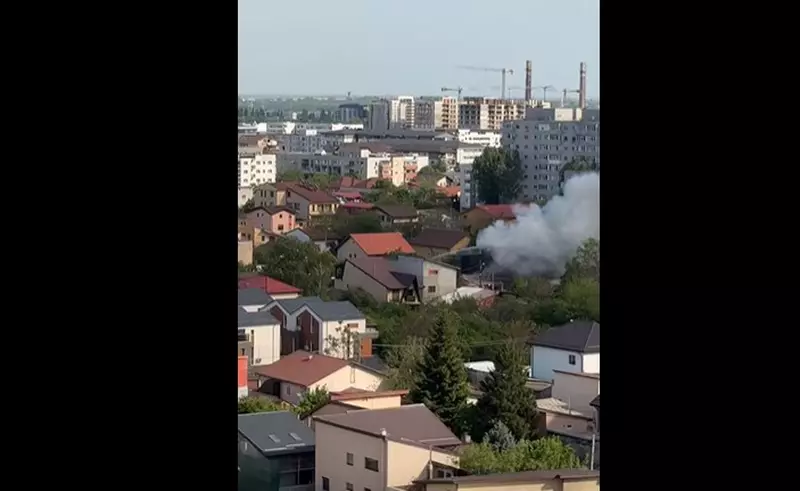 Incendiu violent lângă Auchan Titan, în sectorul 3, București
