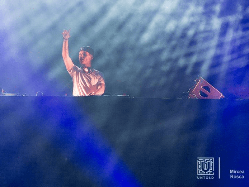 avicii la untold 2