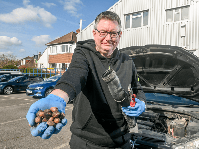 ghinde-gasite-conducta-masina