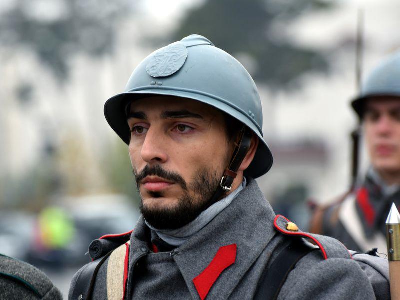 La Mulţi Ani Romania Urmăriţi Parada Militară Live Pe Libertatea Ro Libertatea