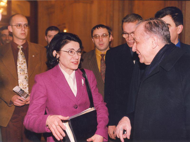 Atunci și Acum Ecaterina Andronescu Fostul Ministru Al Educației