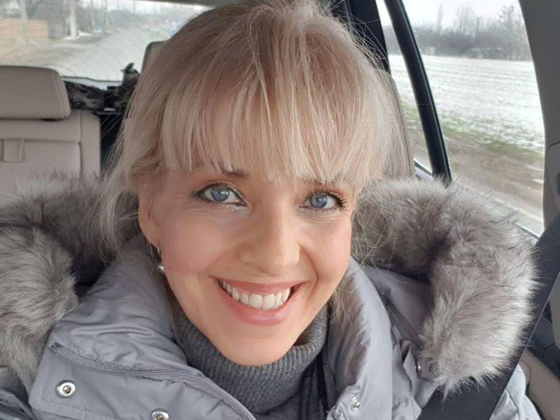Cum A Petrecut Bianca Brad De Ziua Ei De Naștere A Implinit 51 De Ani Dar Nu I Arată Libertatea