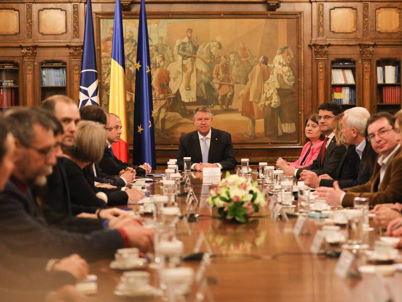 Klaus Iohannis Incepe Consultările Pe Tema Organizării Referendumului Pe Justiţie Libertatea