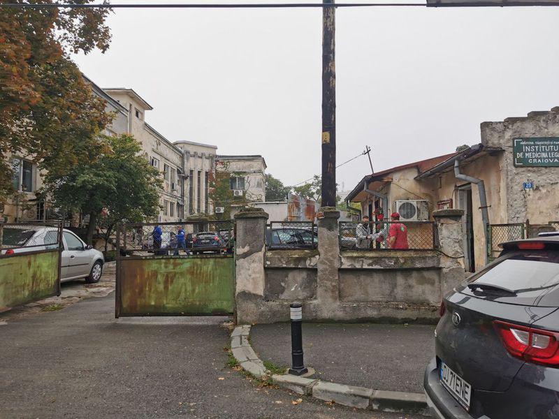 Fotografia Care Arată Starea Deplorabilă A Sistemului De Sănătate Romanesc Sediul Iml Craiova Se Prăbușește Directoarea De 5 Ani Se Promite O Renovare Stiri știri Romania Libertatea Libertatea