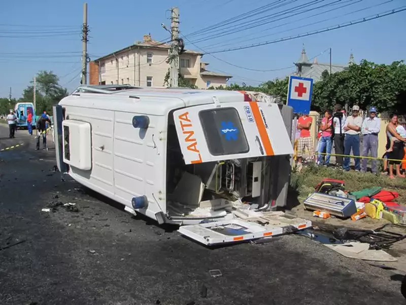 accident-ambulanta-galati.jpg