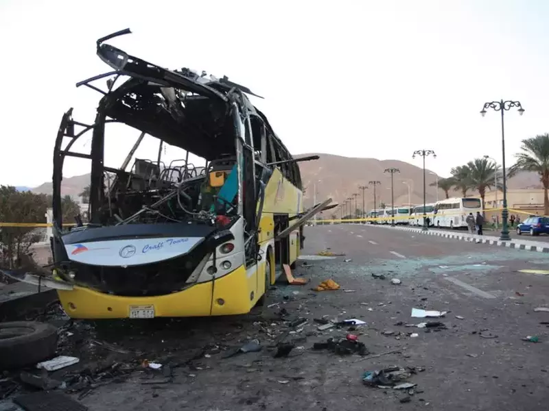 atentat_autocar_Egipt_EPA_2.jpg