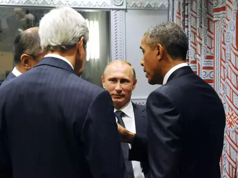 Barack_Obama_Vladimir_Putin_EPA_3.jpg