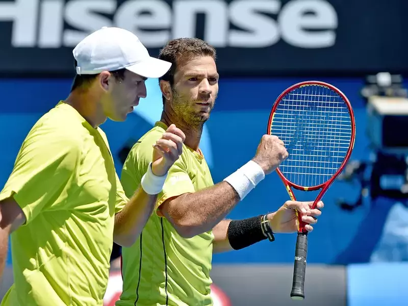 Horia Tecău și Jean Julien Rojer joacă azi, de la ora 19:00, semifinala de dublu la US Open pentru calificarea la Turneul Campionilor