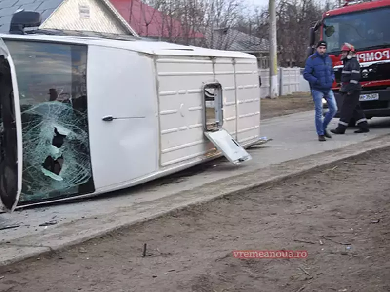 vaslui accident microbuz