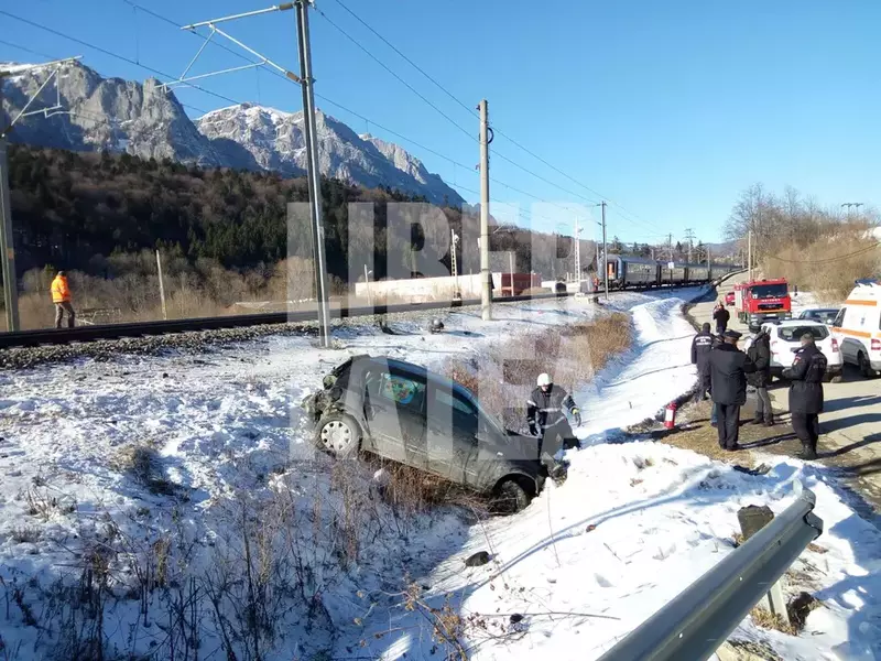 masina lovita de tren (1)