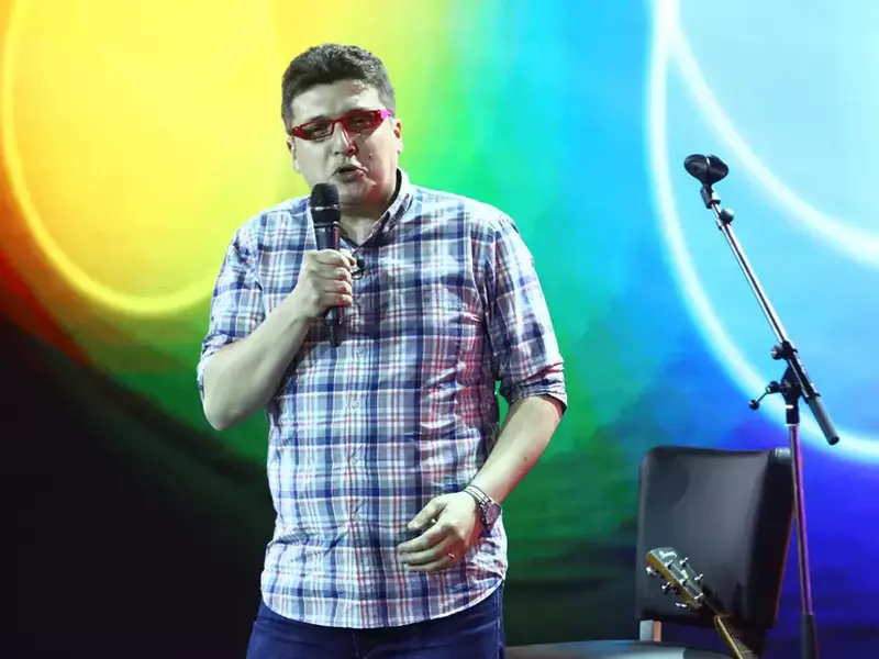 Marea finală „iUmor” se apropie cu multe emoții pentru cei 10 concurenți votați de public
