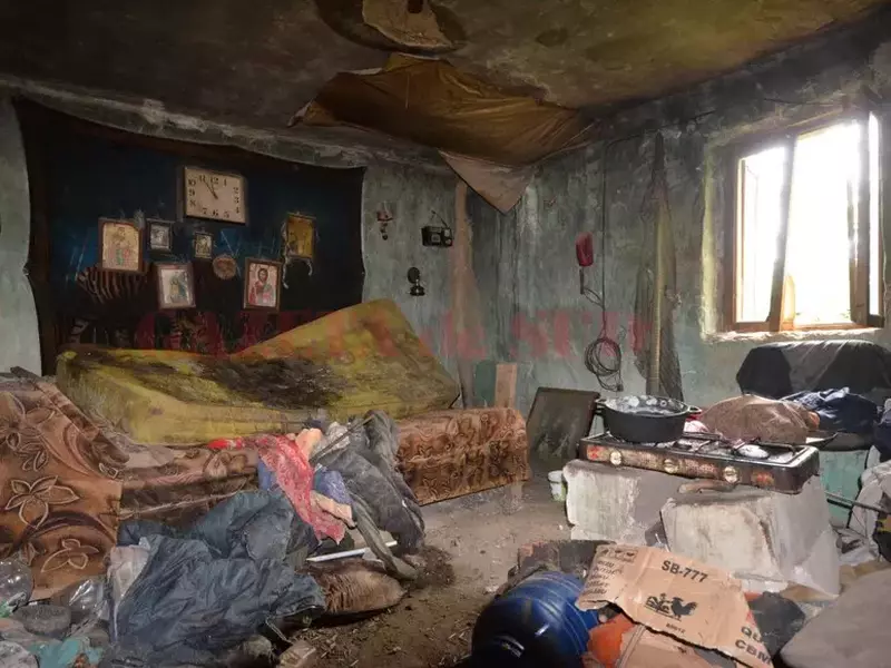 camera-in-care-locuiau-batranii1