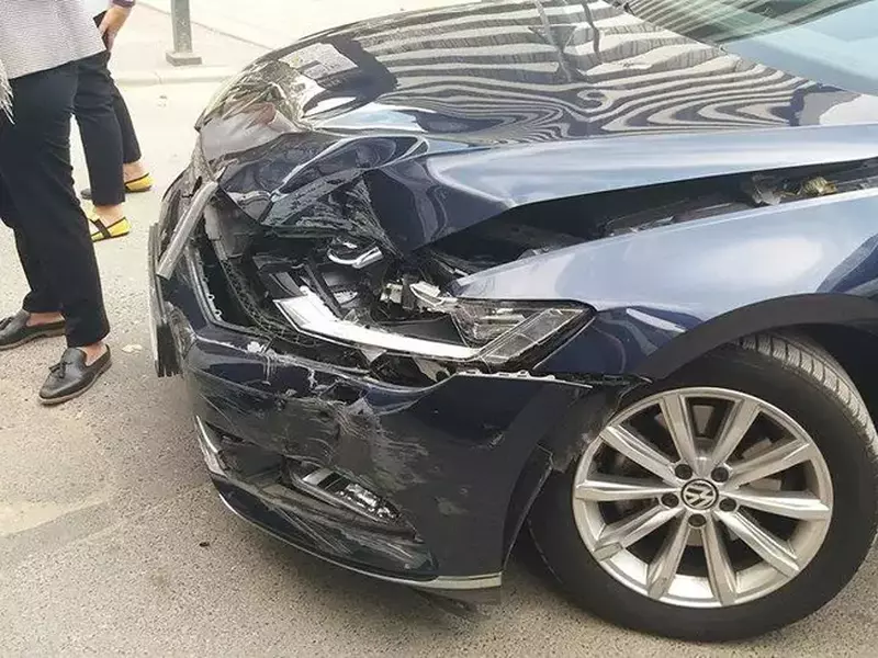 Accident la Pasajul Băneasa, cu șase mașini implicate