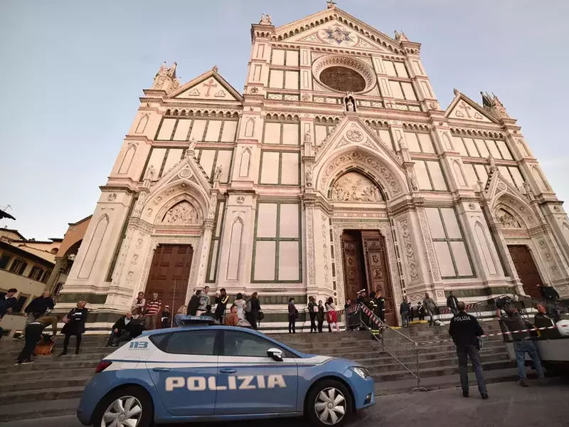Un turist a murit în cea mai faimoasă biserică din Florența, după ce i-a căzut o bucată de piatră în cap