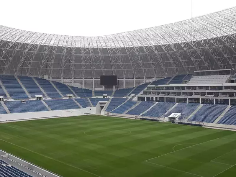 Stadionul din Craiova nici n-a fost inaugurat, dar a devenit subiect de scandal