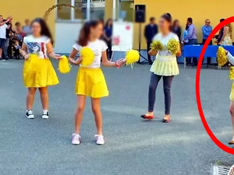 Fiica celei mai bătrâne mame din România s-a transformat într-o adevărată domnișoară. Cum arată Eliza acum