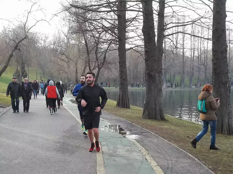 Aglomerație în parcuri și pe patinoare