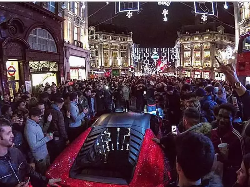 Lamborghini Huracan, acoperit cu cristale Swarovski (1)
