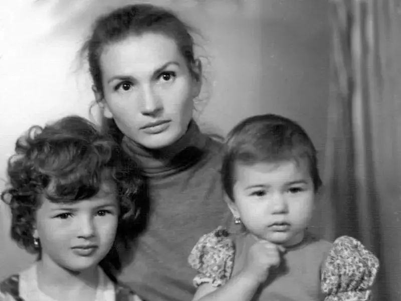 maria-basescu-tanara