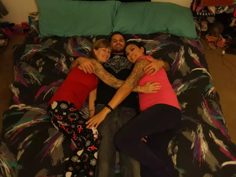 O familie poliamoroasă (foto northfoto.com)