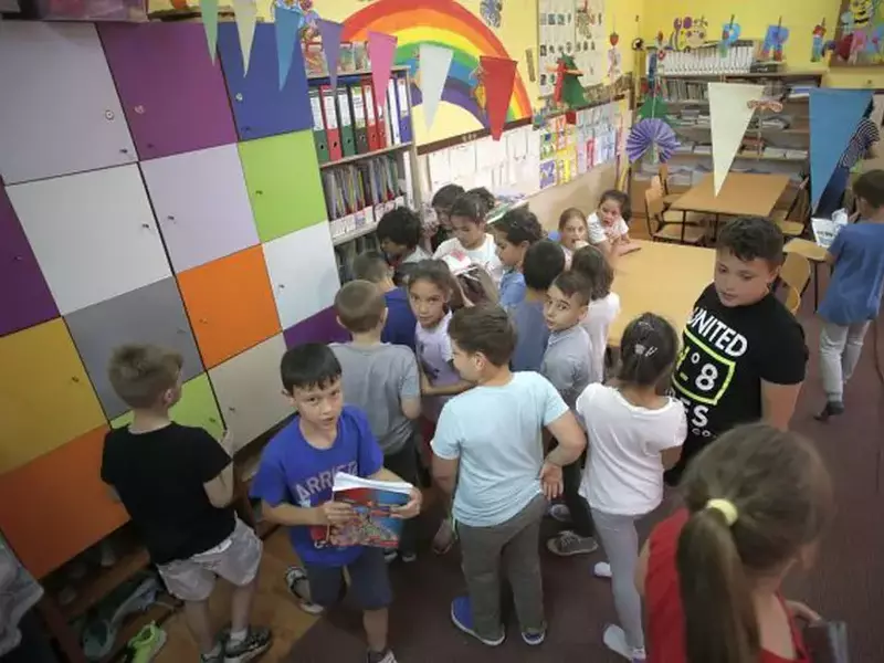 Școala din Timișoara în care nu se dau note și teme pentru acasă. Modelul e inspirat din Statele Unite