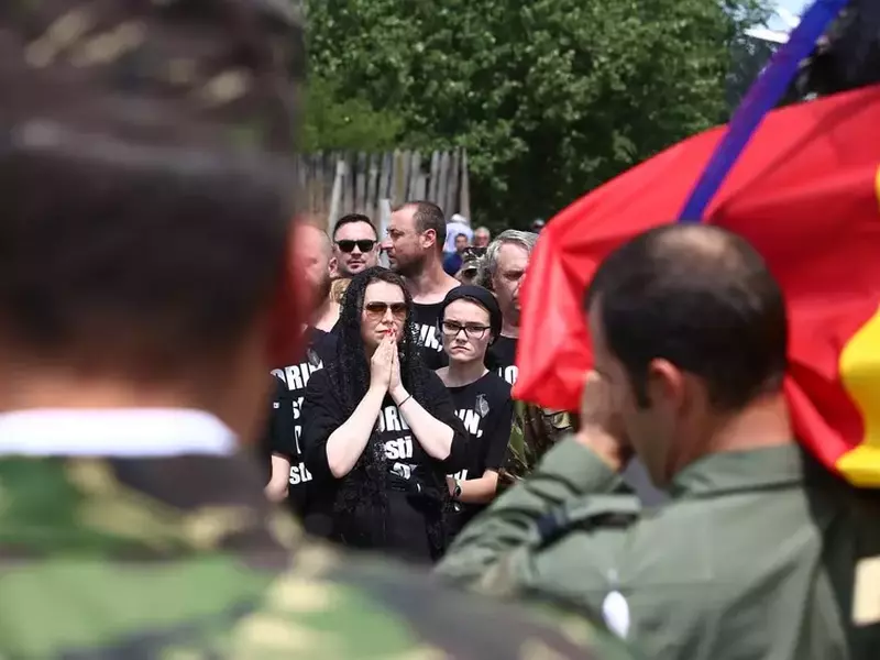 Pilotul Florin Rotaru, înmormântat la Fetești