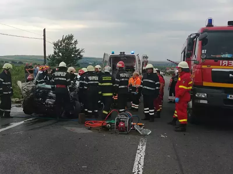 Accident în Bălțați, județul Iași între un autocar, un microbuz și o mașină